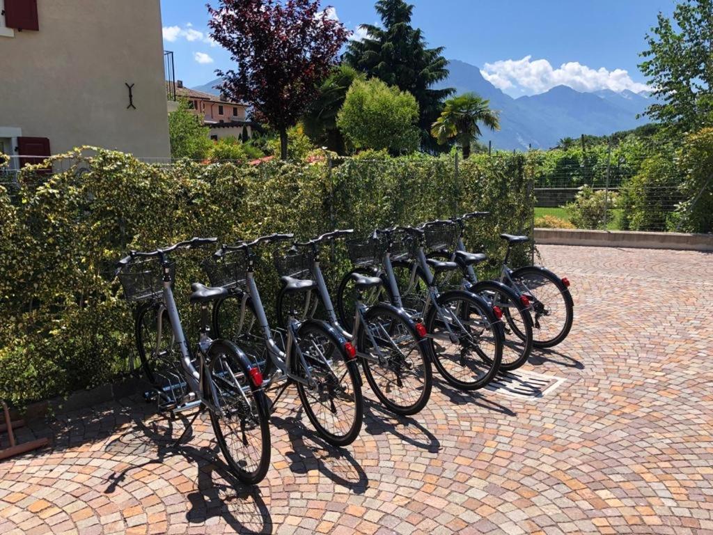 Albola Suite Holiday Apartments Riva del Garda Bagian luar foto