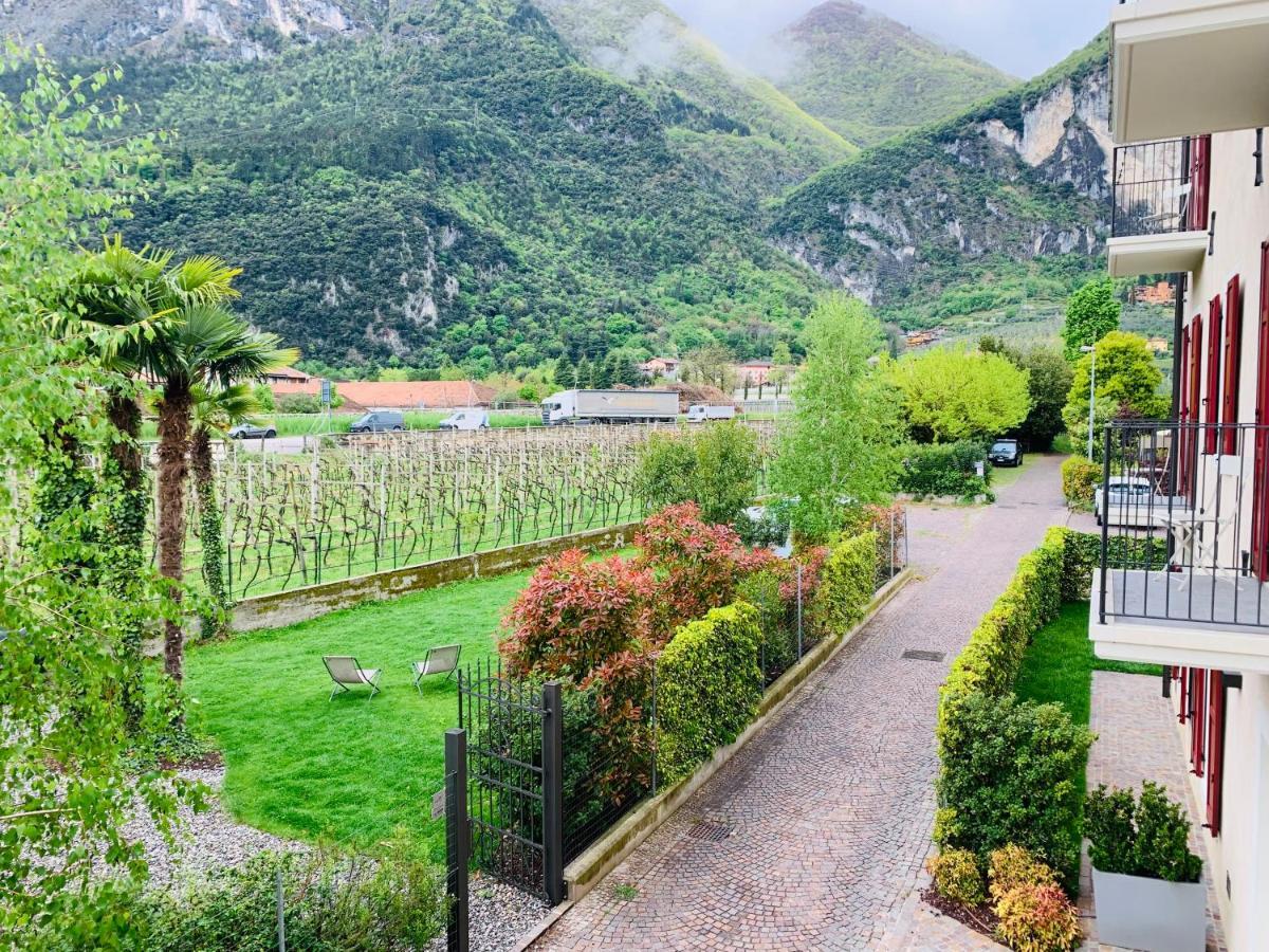 Albola Suite Holiday Apartments Riva del Garda Bagian luar foto