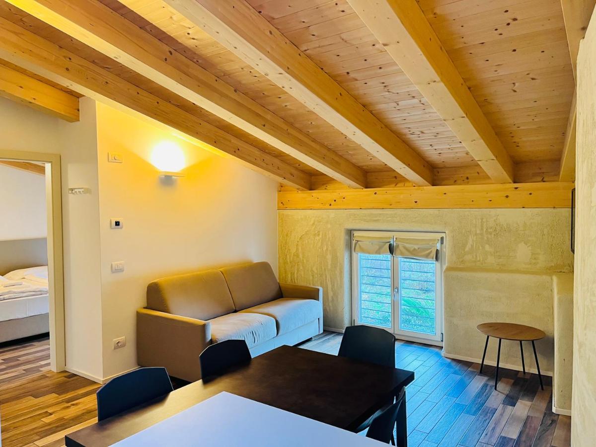 Albola Suite Holiday Apartments Riva del Garda Bagian luar foto
