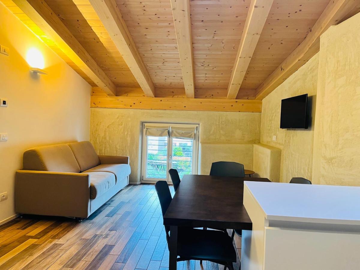 Albola Suite Holiday Apartments Riva del Garda Bagian luar foto