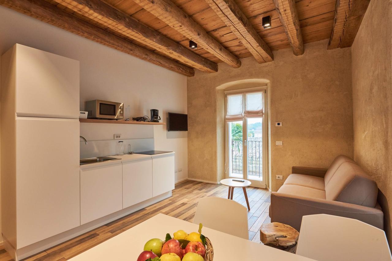 Albola Suite Holiday Apartments Riva del Garda Bagian luar foto